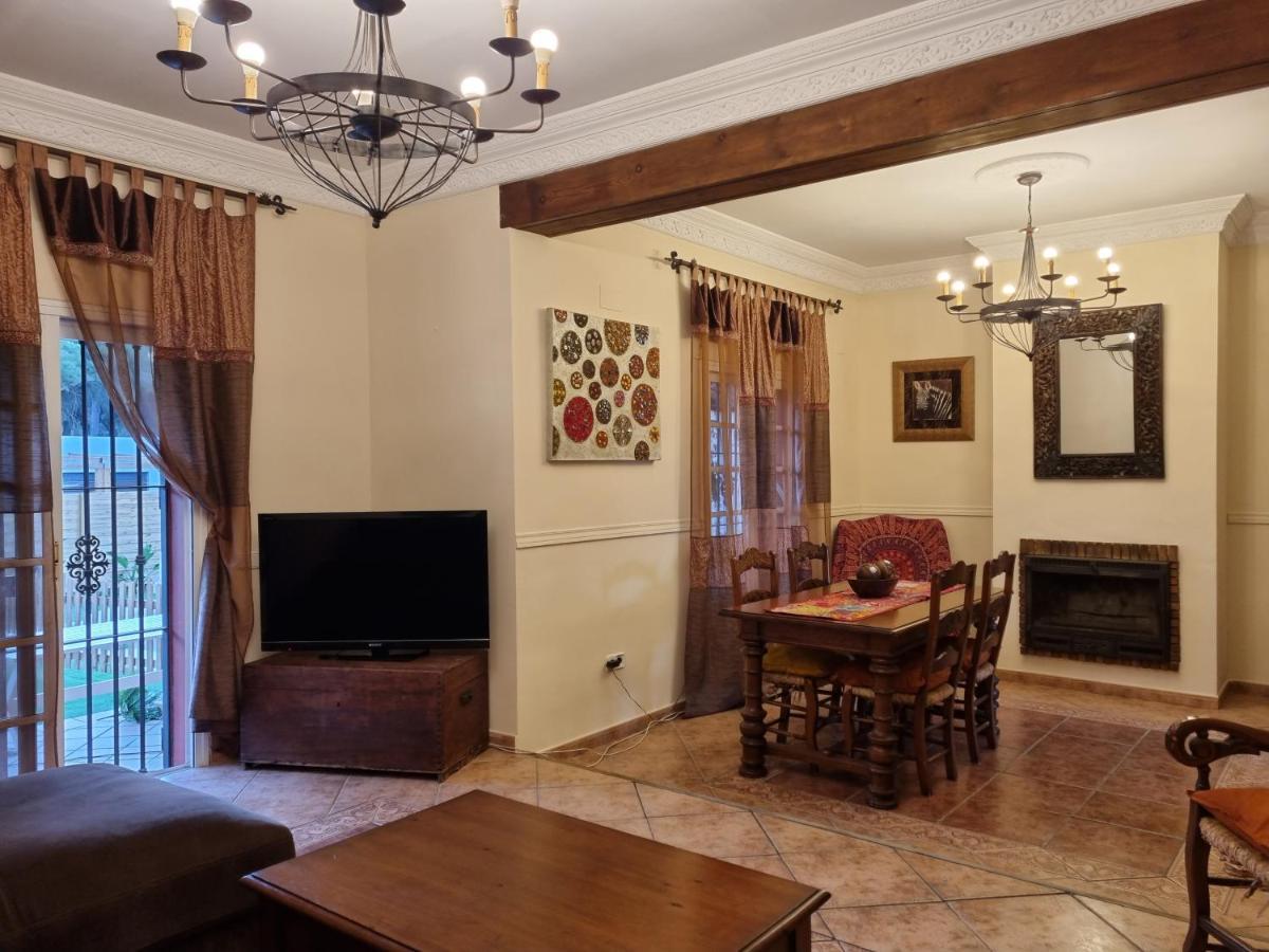 Vacaciones De Lujo.Chalet Piscina Y Playa.El Puerto 엘푸에르토데산타마리아 외부 사진