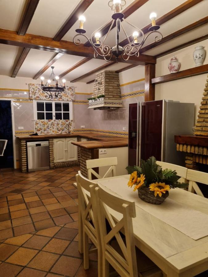 Vacaciones De Lujo.Chalet Piscina Y Playa.El Puerto 엘푸에르토데산타마리아 외부 사진