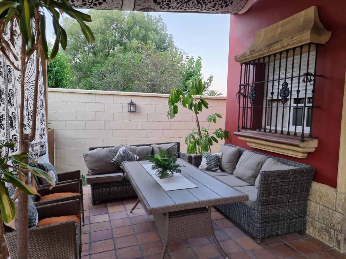 Vacaciones De Lujo.Chalet Piscina Y Playa.El Puerto 엘푸에르토데산타마리아 외부 사진